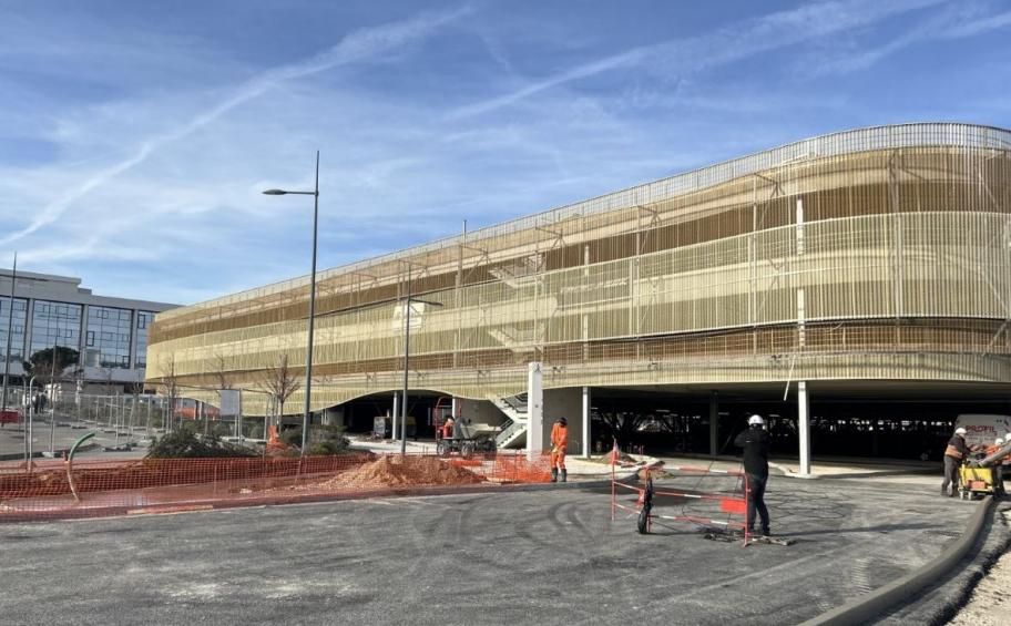 Eiffage Énergie Systèmes equips three car parks at Marseille-Provence airport with photovoltaic shading systems